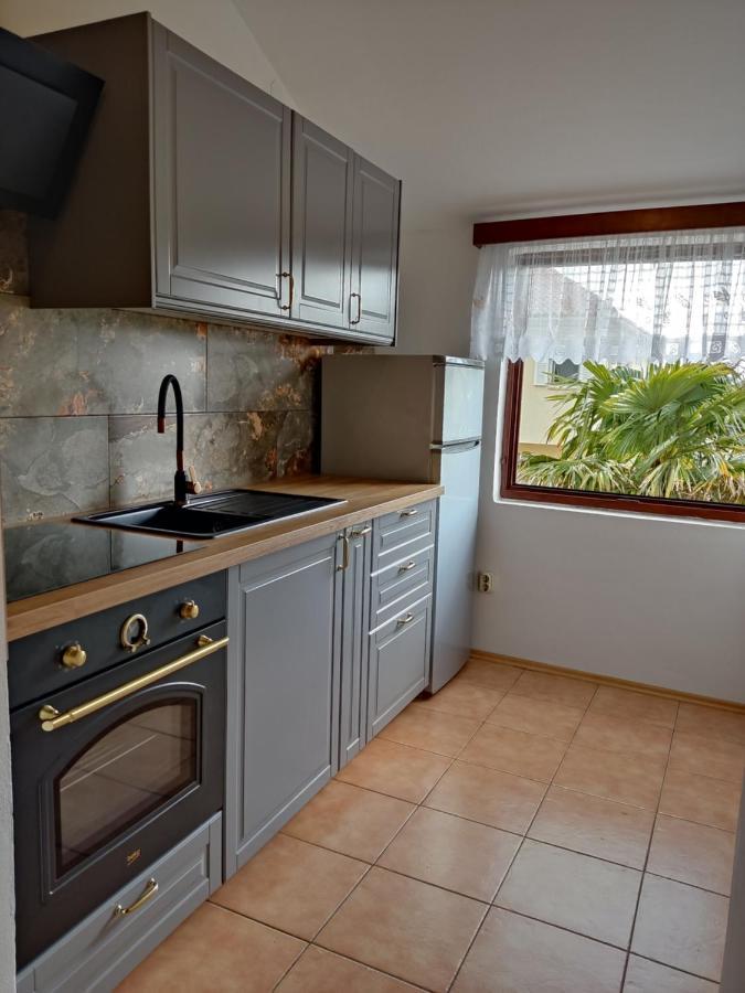 Apartman Car Vir Extérieur photo